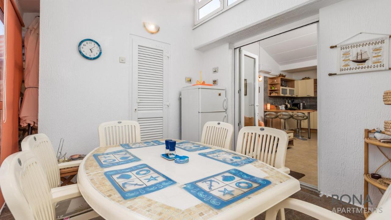 Rona Apartment Aurora Novalja Εξωτερικό φωτογραφία