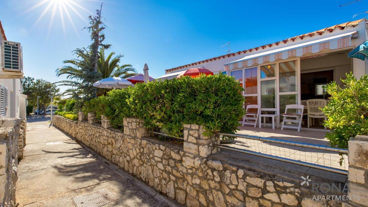 Rona Apartment Aurora Novalja Εξωτερικό φωτογραφία