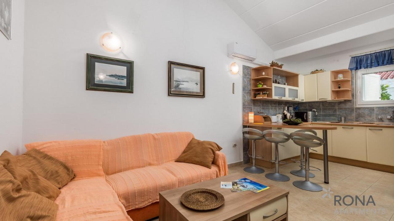 Rona Apartment Aurora Novalja Εξωτερικό φωτογραφία